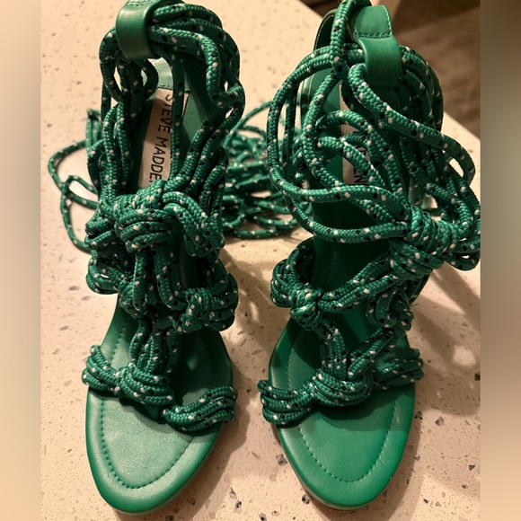 Steve Madden green rope lace up ankle cuff heels - Picture 2 of 7